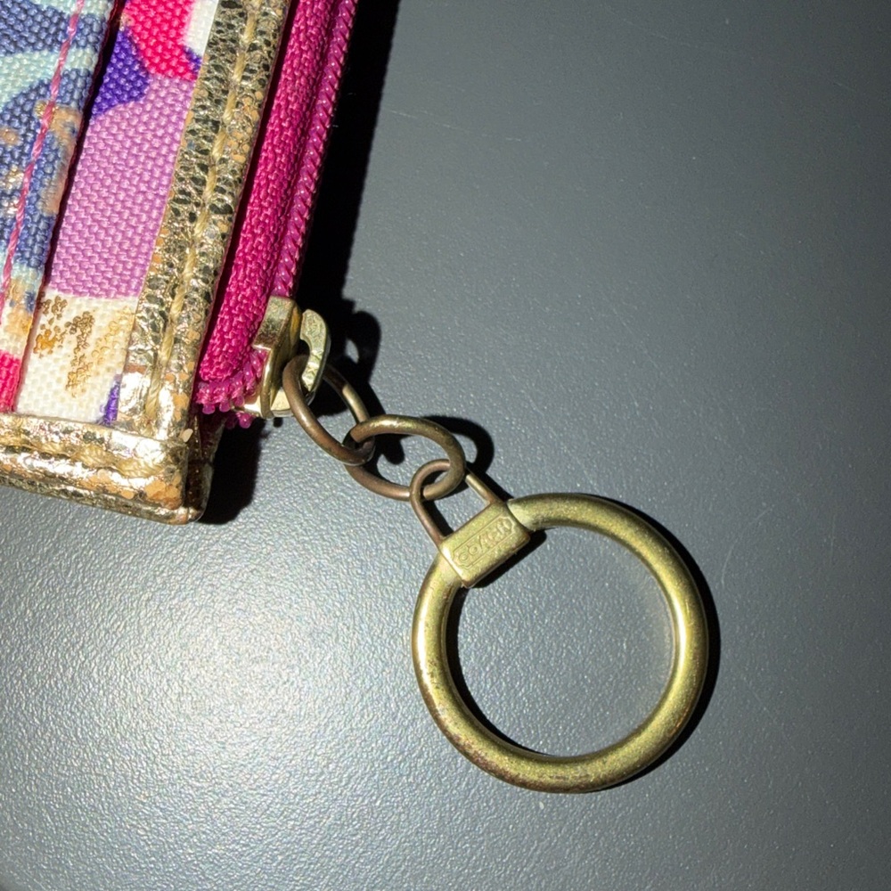 Authentic coach poppy Keychain Wallet - Picture 4 of 5